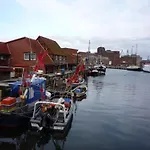 Semesterbostad Gemuetliches Schwedenhaeuschen Mit Terrasse By Interhome
